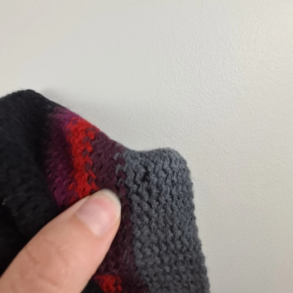 Banana Republic 100% Wool Striped Knit Scarf Black Red Grey Fringe FLAW READ